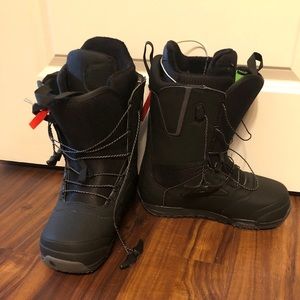 Burton Ruler men’s snowboard boots